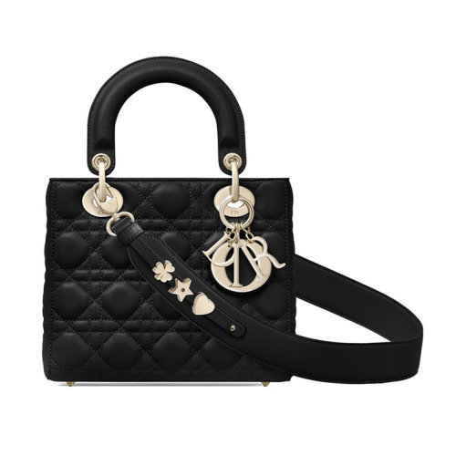 DIOR/迪奧 經(jīng)典款Lady Dior勛章款 女士小號(hào)黑色小羊皮單肩手提戴妃包 M0538OCAL_M900