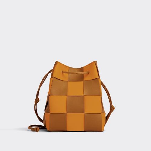  BV葆蝶家 22年秋冬 女士 單肩包 sac seau cassette petit format 680218V2AC37732