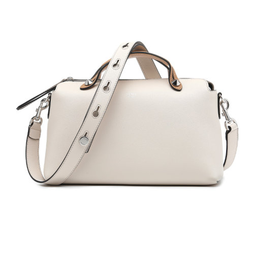 FENDI/芬迪21新品Logo徽標(biāo)牛皮革女士手提單肩斜挎包8BL1465QJF