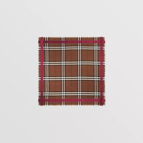  BURBERRY 22年秋冬 女士 格紋絲毛混紡大號(hào)方巾 80532901