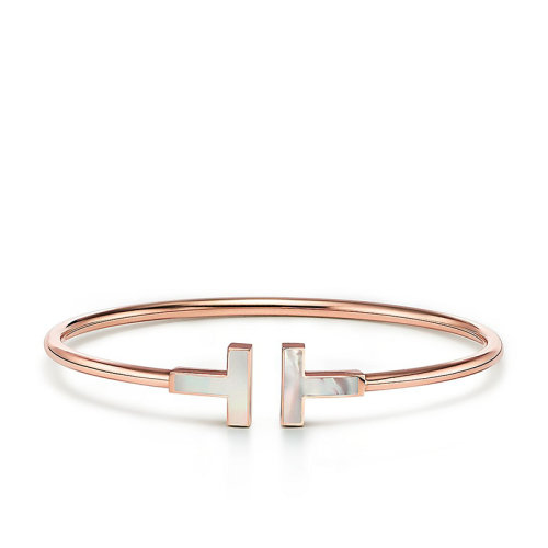 Tiffany & Co./蒂芙尼 經(jīng)典Tiffany T系列 18K金玫瑰金鑲嵌珍珠母貝T形圖案Wire手鐲GRP11102