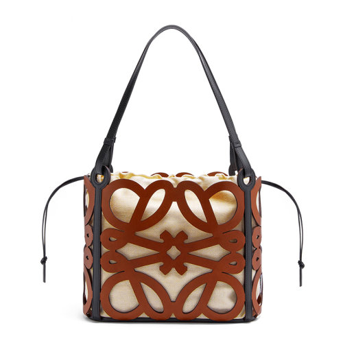 LOEWE/羅意威 20  女士小號(hào)棕褐色徽標(biāo)鏤空小牛皮抽繩內(nèi)袋手提包0010623486