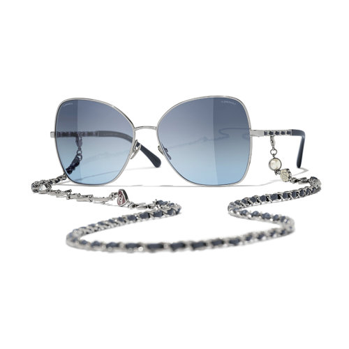 Chanel/香奈兒 22年春夏新款 女士漸變藍色鏡片暗銀色/藍色金屬與小牛皮鏡框飾鏈條蝴蝶形太陽眼鏡墨鏡A71446X27388L0812