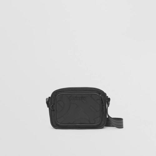  BURBERRY 22年秋冬 男士 專屬標識再生聚酯纖維斜背包 80437081