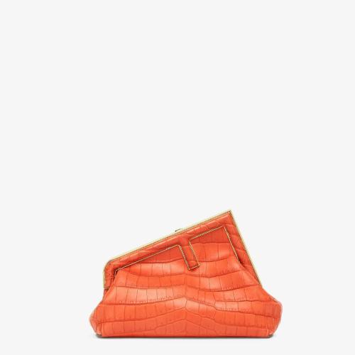  FENDI芬迪 22年秋冬 女士 手拿包 Fendi First Small 8BP129AGXTF0C3Q