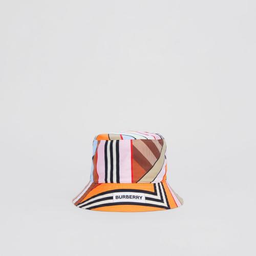  BURBERRY 22年秋冬 男士 蒙太奇印花絲質(zhì)漁夫帽 80532481