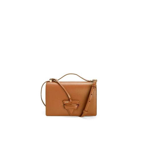  LOEWE羅意威 22年秋冬 女士 單肩包 Barcelona bag in silk calfskin A532M15X02-2530