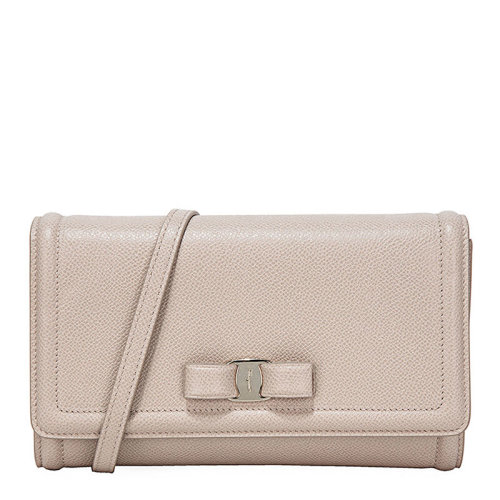 Salvatore Ferragamo/菲拉格慕 女士 女包 堅果色皮革時尚斜挎包單肩包 22C940 675579