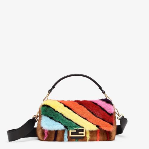  FENDI芬迪 22年秋冬 女士 單肩包 Baguette 8BR600AJP5F0TMN