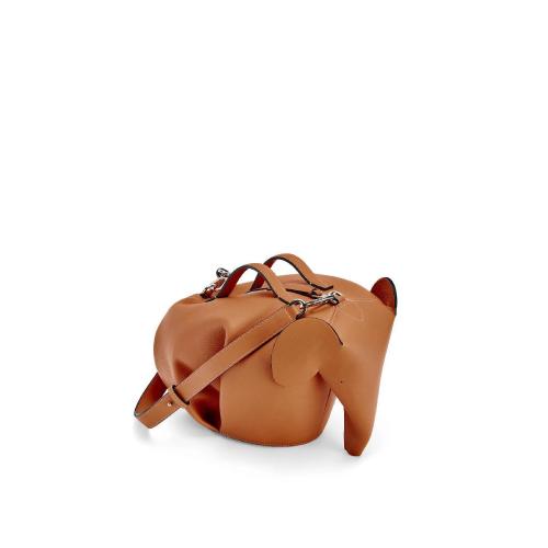  LOEWE羅意威 男士 手提包 Large Elephant bag in classic calfskin B623A18X01-2530 預定商品1-3周發(fā)貨