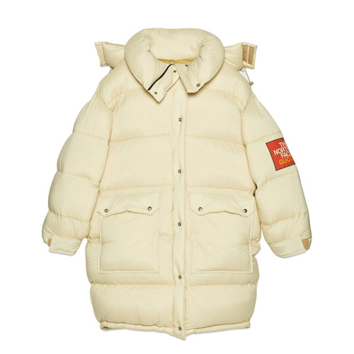 GUCCI/古馳 22秋冬款 The North Face聯(lián)名系列 女士象牙白色聚酰胺/彈性纖維混紡袖子飾有網(wǎng)絡(luò)條紋LOGO圖案抽身可拆卸風(fēng)帽拉鏈按扣開合長(zhǎng)款羽絨服夾克?671794XAAC8