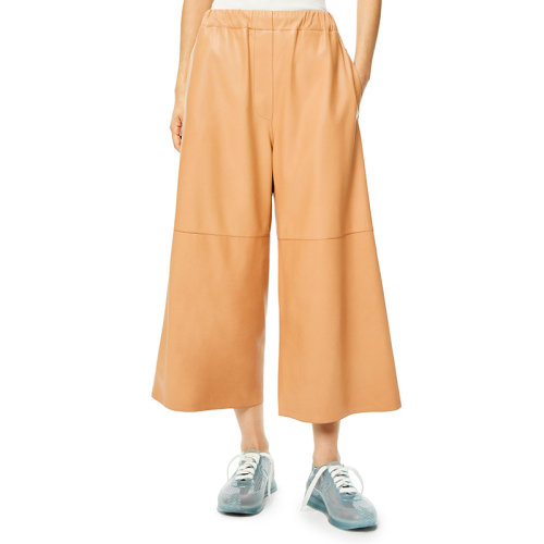 LOEWE/羅意威 22年春夏新款 女士黃油黃色納帕羊皮革九分長(zhǎng)褲S540Y54L28-8020