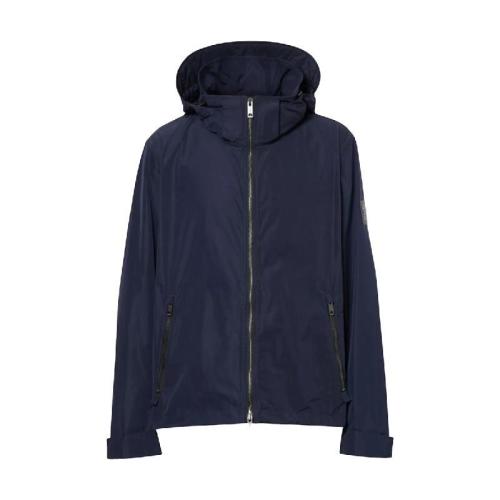  BURBERRY 22年秋冬 男士 便攜式連帽形狀記憶塔夫綢外套 80143641 預(yù)定商品1-3周發(fā)貨