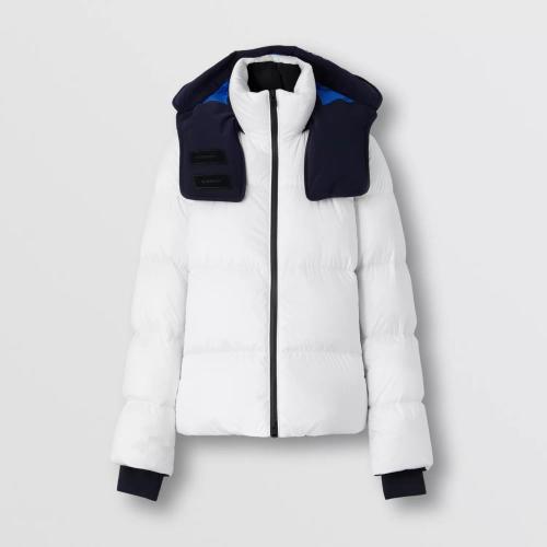  BURBERRY 22年秋冬 女士 可拆式連帽尼龍羽絨服 80610381