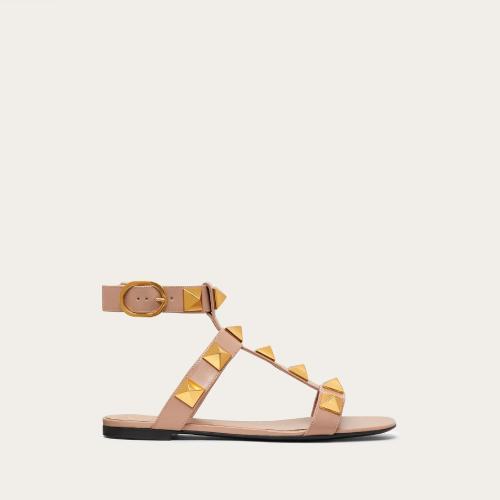  VALENTINO華倫天奴 22年秋冬 女士 平底涼鞋 SANDALES ROMAN STUD EN VEAU 1W2S0BU8ZWMGF9