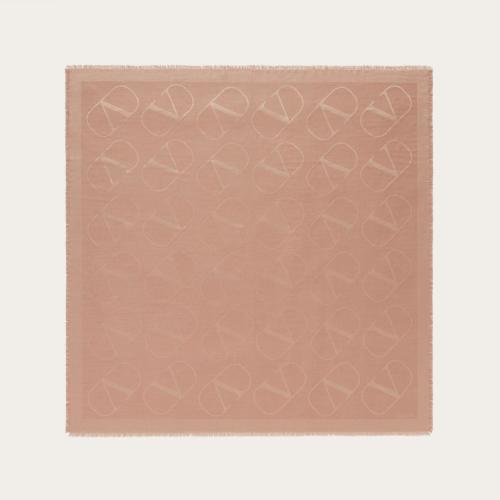  VALENTINO華倫天奴 22年秋冬 女士 圍巾 Chale VLogo Signature 140 x 140 cm 1W2EB104AJBC62