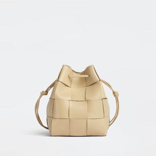  BV葆蝶家 22年秋冬 女士 單肩包 cassette 680218VCQC49776 預定商品1-3周發(fā)貨