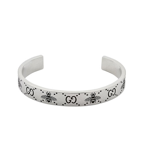 GUCCI/古馳 22新款 男女同款925銀GG蜜蜂刻花做舊銀色調(diào)寬9毫米手鐲?728296J84000728