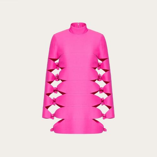  VALENTINO華倫天奴 22年秋冬 女士 連衣裙 ROBE COURTE EN CREPE COUTURE ORNéE DUN NOEUD 1B