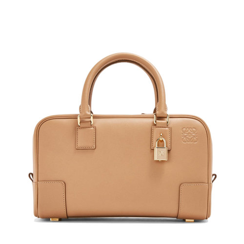 LOEWE/羅意威 22春夏新款A(yù)mazona 23系列 女士暖沙色納帕小牛皮金色掛鎖裝飾單肩斜挎手提包0010640753