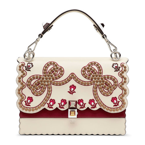 FENDI/芬迪  KANI系列 女士牛皮鉚釘蝴蝶結(jié)圖案手提包單肩包斜挎包女包 8BT283-A1LF-F11IK