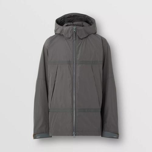  BURBERRY 22年秋冬 男士 徽標(biāo)裝飾輕盈連帽外套 80558871