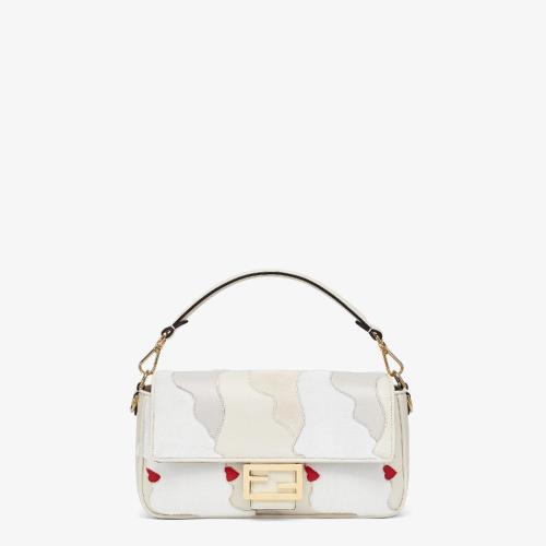  FENDI芬迪 22年秋冬 女士 手提包 白色和淺粉色鑲飾貂毛手袋 8BR600AK5QF1HMF