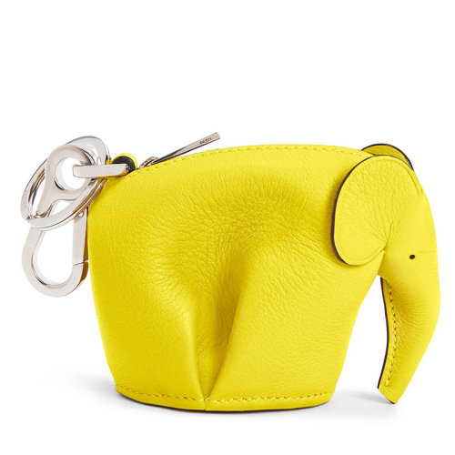 LOEWE/羅意威新款 男女同款黃色經(jīng)典牛皮革小象掛飾C880N96X01-8100