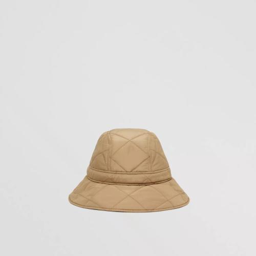  BURBERRY 22年秋冬 男士 徽標(biāo)裝飾絎縫漁夫帽 80617981