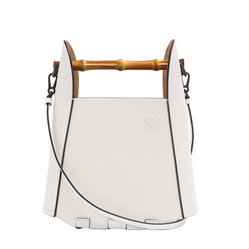 LOEWE/羅意威 22春夏新款Bamboo Bucket系列 女士棉白色牛皮革竹節(jié)提手單肩斜挎水桶包 0010444198