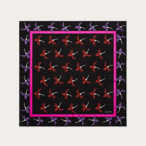  VALENTINO華倫天奴 22年秋冬 女士 圍巾 Foulard imprime Valentino Fairy Flowers en serge d