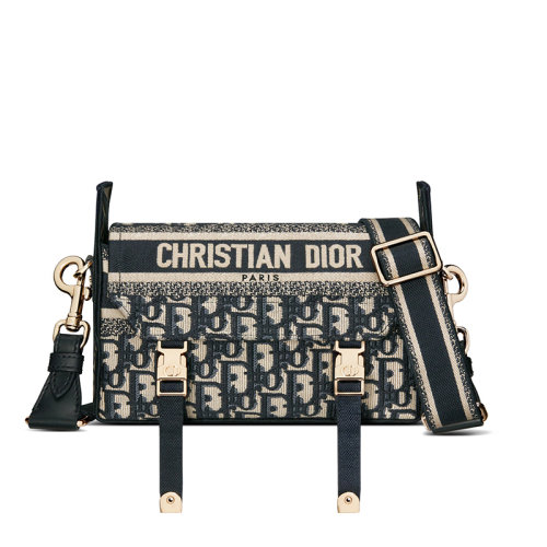 DIOR/迪奧 22春夏新款DIORCAMP系列 女士小號(hào)藍(lán)色經(jīng)典老花帆布金扣配可拆卸肩帶單肩斜跨包M1241ORIW_M928