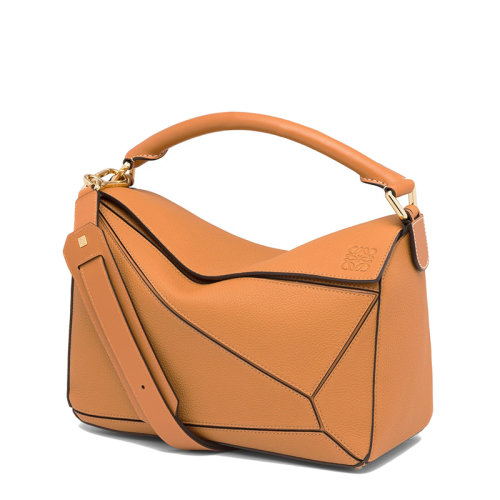 LOEWE/羅意威 經(jīng)典款Puzzle系列 女士淺焦糖色柔軟粒面小牛皮手提斜挎單肩拼圖包0010181436