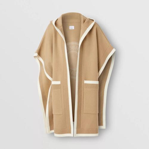  BURBERRY 22年秋冬 女士 徽標(biāo)圖案羊毛混紡提花連帽披肩 80315821 預(yù)定商品1-3周發(fā)貨