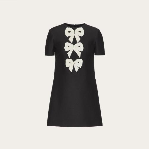  VALENTINO華倫天奴 22年秋冬 女士 連衣裙 ROBE BRODéE EN CREPE COUTURE XB3VAXJ11CF0NA