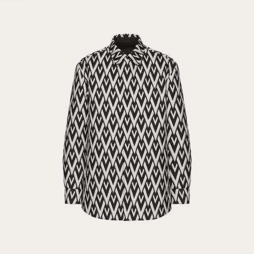  VALENTINO華倫天奴 22年秋冬 男士 長(zhǎng)袖襯衫 SURCHEMISE EN NYLON A_VEC IMPRIMé VRHOMBUS 1V