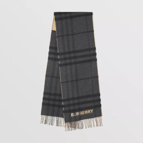  BURBERRY 22年秋冬 男士 對比感格紋羊絨圍巾 80451711 預(yù)定商品1-3周發(fā)貨
