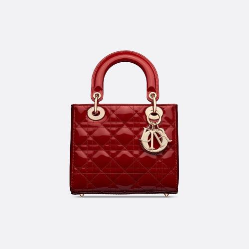  DIOR迪奧 22年秋冬 女士 單肩包 小號 Lady Dior 手袋 M0531OWCB_M323 預(yù)定商品1-3周發(fā)貨