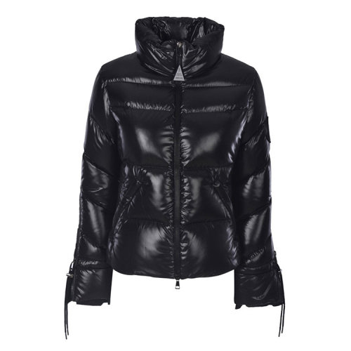 Moncler/蒙克萊  女裝   時尚百搭 女士黑色滌綸經(jīng)典時尚高領(lǐng)秋冬羽絨服 1A51C00C0064999