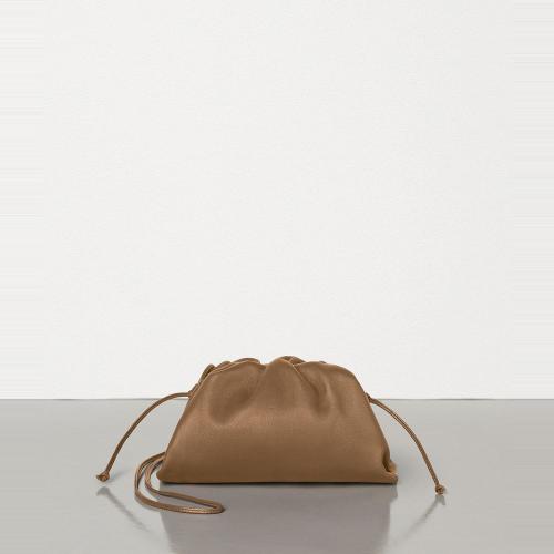  BV葆蝶家 女士 單肩包 THE POUCH 20 585852VBIU52618 預(yù)定商品1-3周發(fā)貨