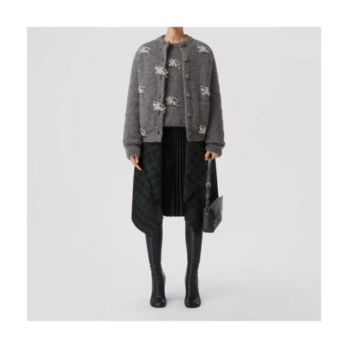  BURBERRY 22年秋冬 女士 人造水晶馬術(shù)騎士裝飾羊毛混紡開衫 80618401
