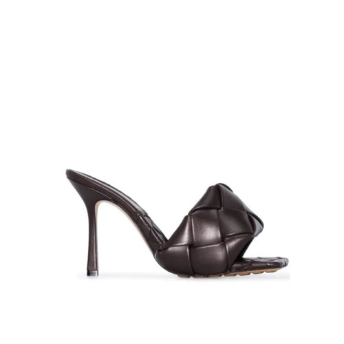 Bottega Veneta/葆蝶家 寶緹嘉女鞋 方格咖啡色鞋面皮質(zhì)女士高跟鞋 608854VBSS02113