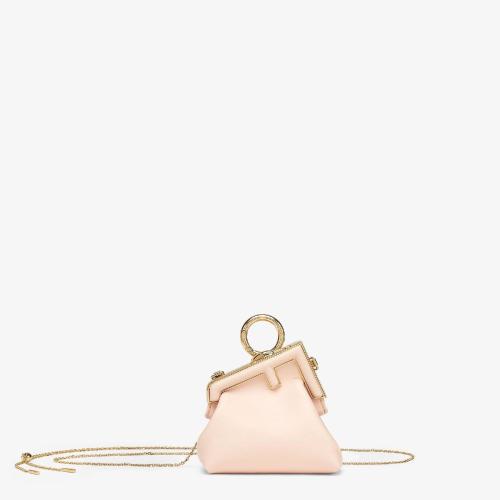  FENDI芬迪 22年秋冬 女士 掛飾 淺粉紅色納帕皮革吊飾 7AS051ABVEF14N1