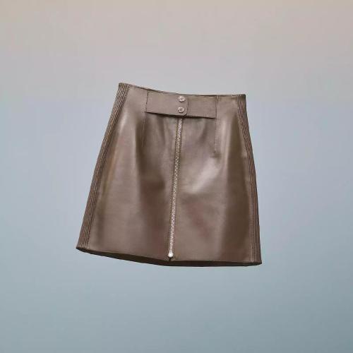  HERMES愛馬仕 22年秋冬 女士 半身裙 Mini-jupe en cuir details smockes H2H1302D4BL34