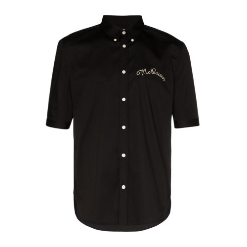 Alexander McQueen/亞歷山大麥昆 男裝 服飾 商務(wù)時(shí)尚 翻領(lǐng)棉質(zhì)經(jīng)典logo款半袖襯衣 男士短袖襯衫 599879