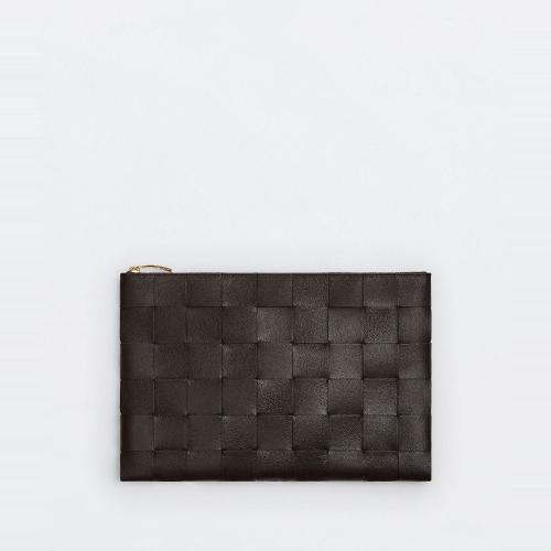  BV葆蝶家 22年秋冬 女士 手拿包 pochette 651409VCQC12132 預定商品1-3周發(fā)貨