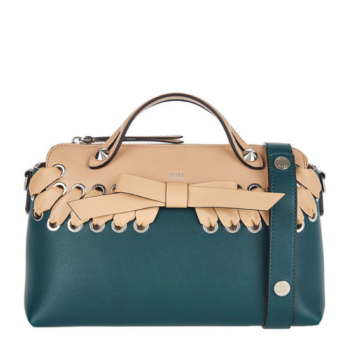 FENDI/芬迪 BYTHEWAY系列女士 新款牛皮蝴蝶結(jié)裝飾單肩斜挎包波士頓包