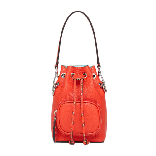 Fendi/芬迪   女士純色牛皮經(jīng)典小號水桶包單肩包手提包