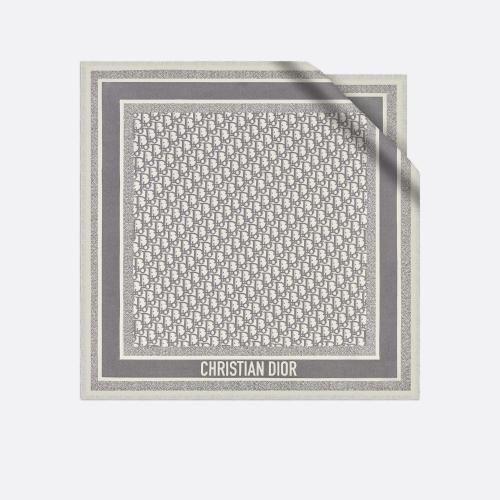  DIOR迪奧 22年秋冬 女士 絲巾 Diortwin 方巾 15DOB070I600_C810 預定商品1-3周發(fā)貨