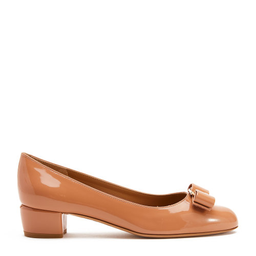 Salvatore Ferragamo/菲拉格慕 VARA蝴蝶結(jié)漆皮中跟鞋 淡粉紅色 女士中跟鞋